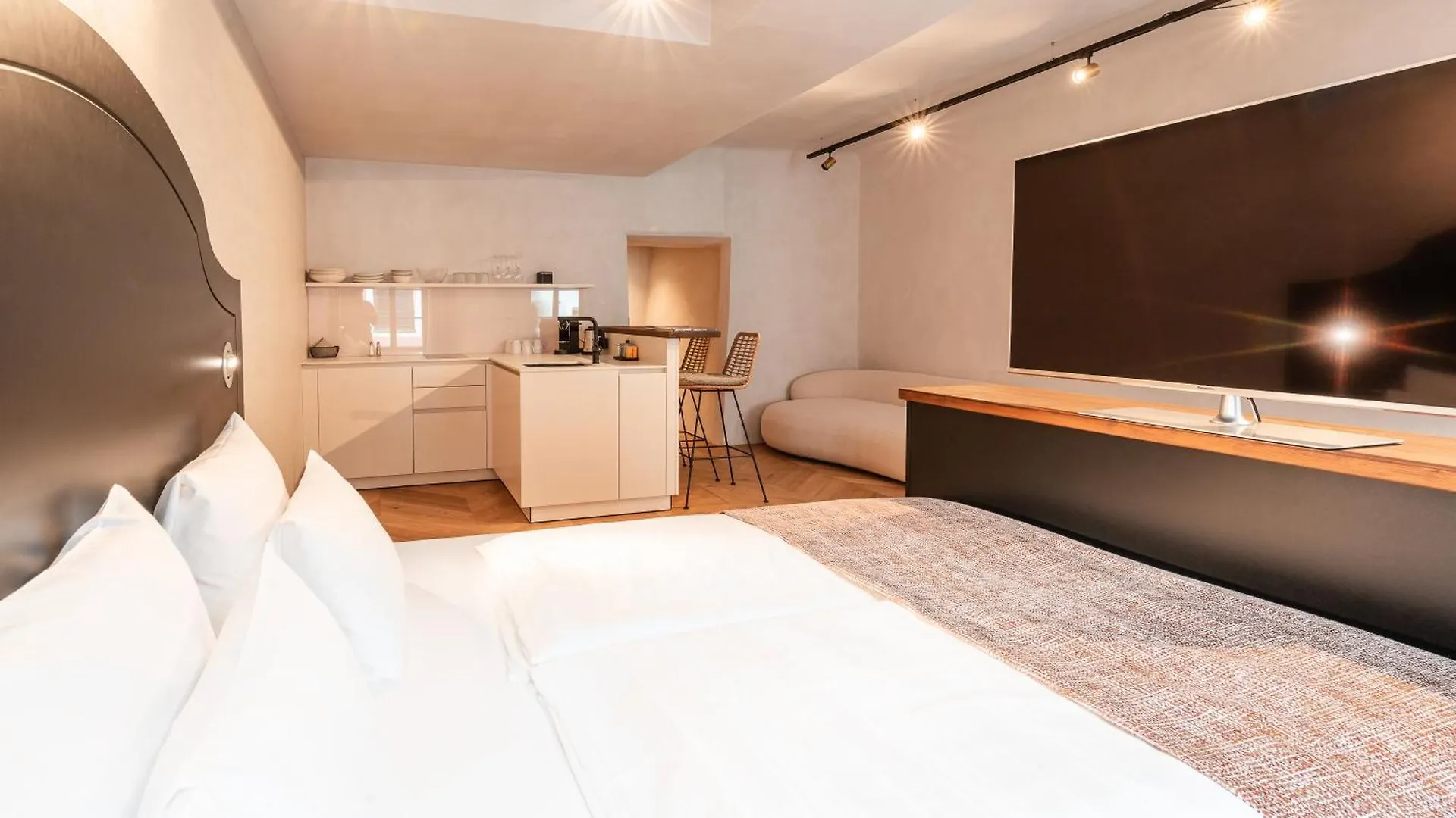 H5 Grauer Baer Studios & More Innsbruck Aparthotel