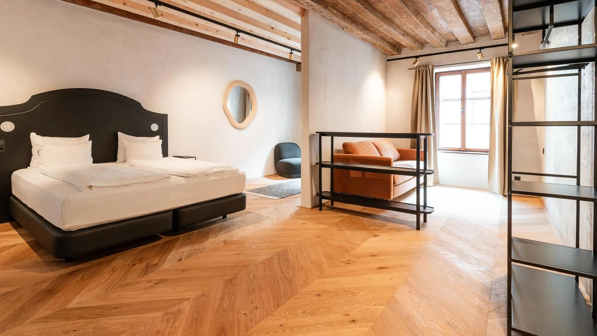 H5 Grauer Baer Studios & More Innsbruck Österreich